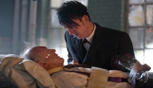 Gotham S1 'All Happy Famlies Are Alike' Oswald Bedside BagoGames
